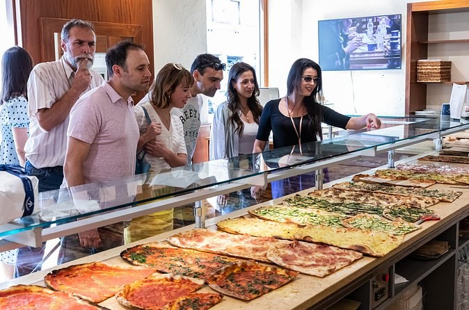 Testaccio Food Tour with Roman Pasta and Market Tastings